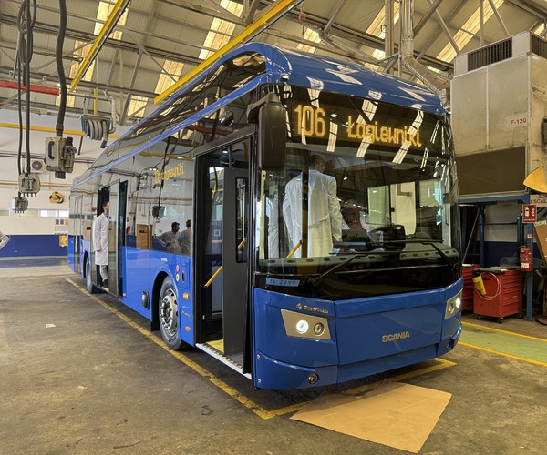 Elkészültek Krakkó első Scania alvázas Castrosua New City CNG autóbuszai