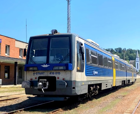 Végleges maradna a buszos módváltás a komlói vasútvonalon, ugyanis az ÉKM felszedetné a vasúti pályát