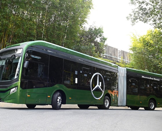 Bemutatta elektromos önjáró alvázának csuklós változatát a Mercedes-Benz