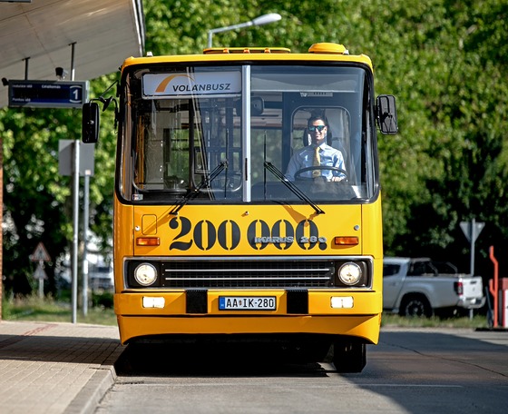 Ikarus 200-asok és egy Ikarus EAG-MJT E98-as főszereplésével rendez retróhétvégét a Volánbusz