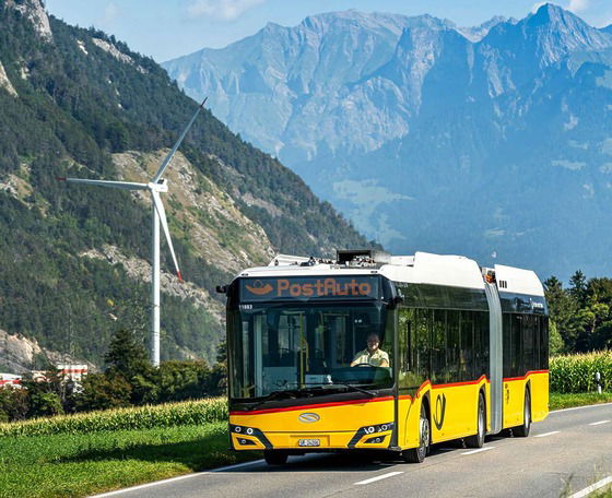 Száz éve szól a svájci postabuszok ikonikus kürtje