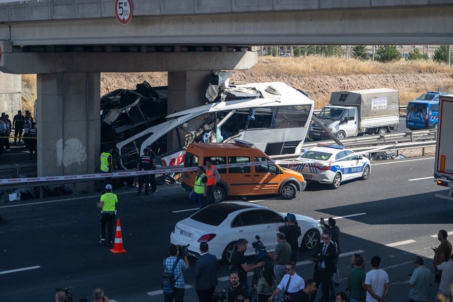 torokorszag buszbaleset 1