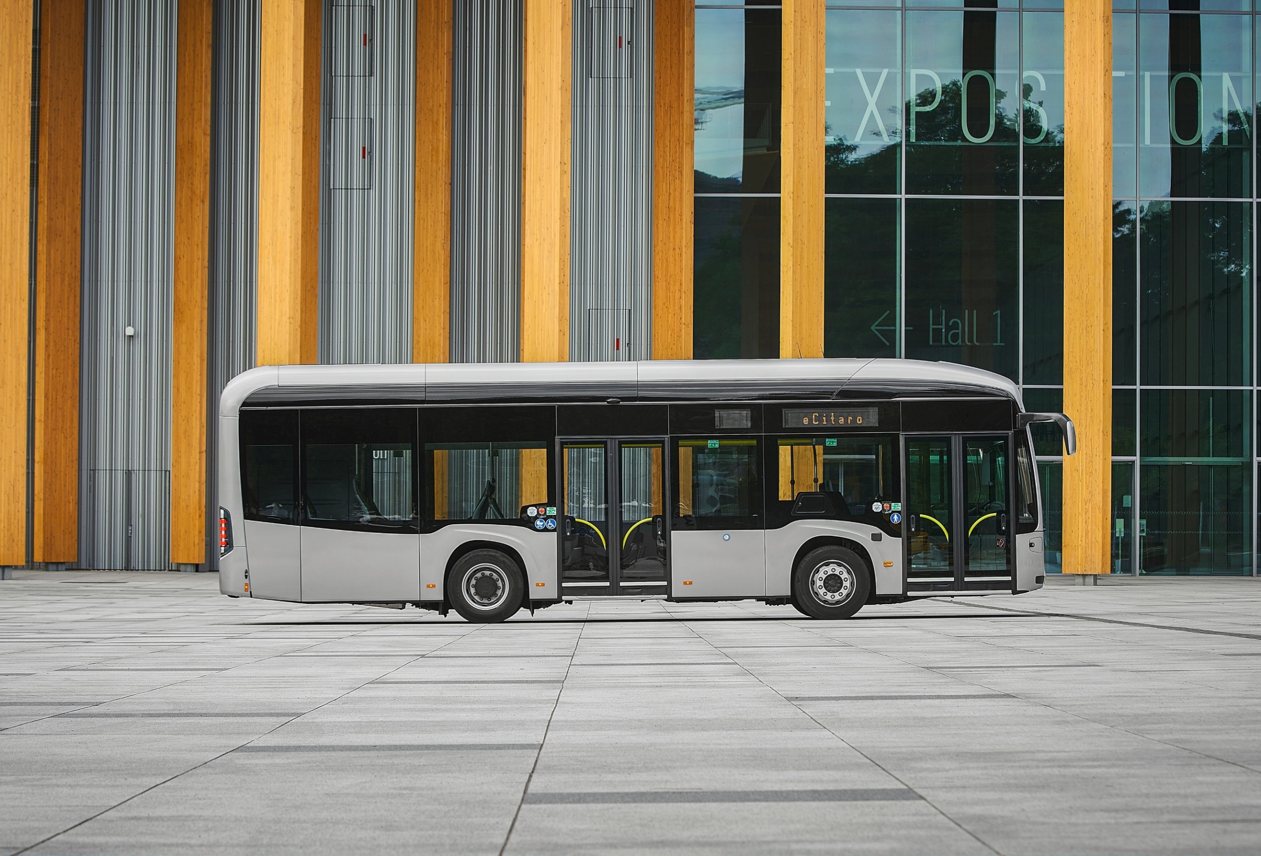 A hannoveri IAA kiálltáson tartja világpremierjét a Mercedes-Benz eCitaro K 3 24DT164 010