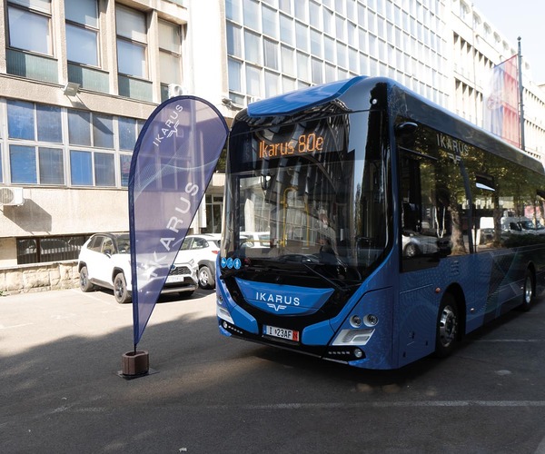 Belgrádban tesztelik az Ikarus 80e midibuszt