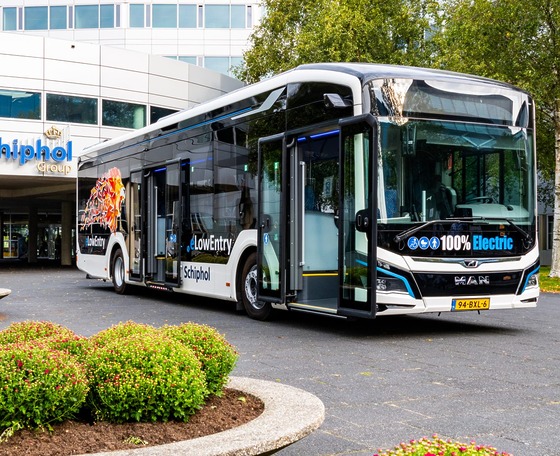 Ezúttal az MAN szállítja az amszterdami Schiphol reptér legújabb elektromos apron-buszait