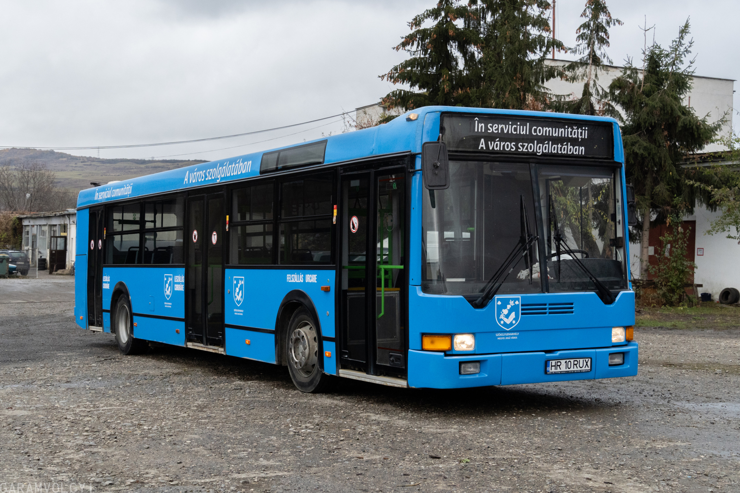 Leállították Székelyudvarhelyen az egykor Budapesten szolgált Ikarus 412-eseket
