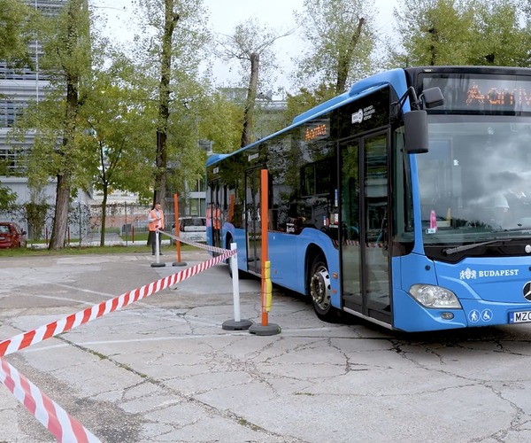 Járművezetői ügyességi versenyen bizonyítottak az ArrivaBus sofőrjei