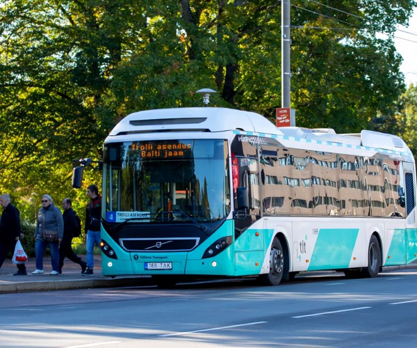 Másfél évig buszok közlekednek majd Tallinn trolis viszonylatain