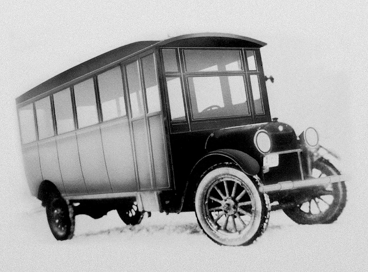100 éves a Prevost, amelyet még a General Motors sem tudott két vállra fektetni 2 1924 1ST Bus