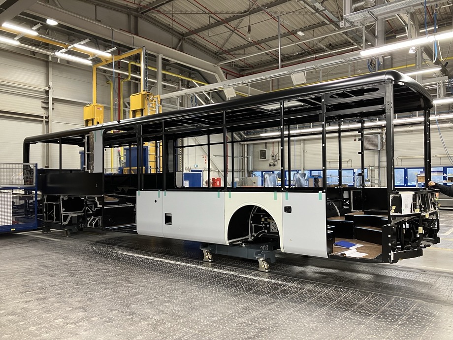 Elkészült az első MultiClass S 500-as vázszerkezete Csehországban