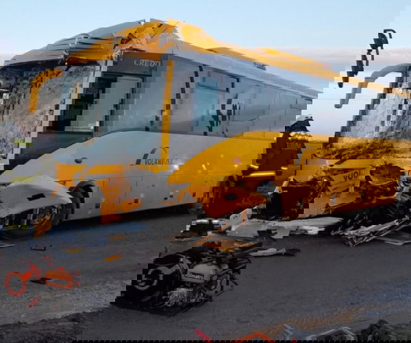 Két busz ütközött össze a debreceni ipari parkban