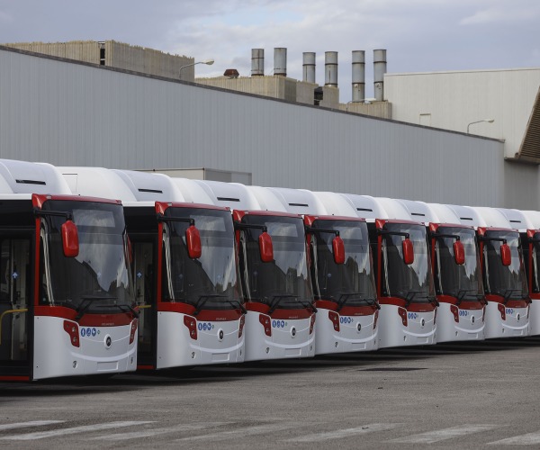 A kínai Geely Group 25%-os tulajdonrészt vásárolt a Menarinibusban