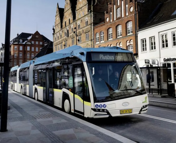 Duplacsuklós Solaris villanybuszokat vásárol a Volánbusz vallon megfelelője