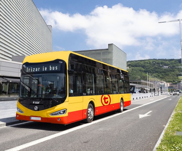 Az Irizar nyerte Varsó legutóbbi mindkét villanybusz-tenderét