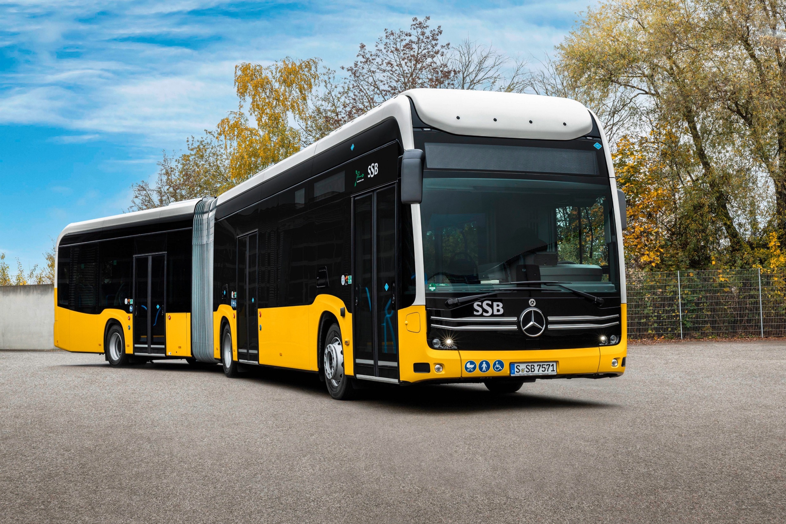 Új működési stratégia, már hidrogénbuszként is üzemeltethető az eCitaro fuel cell 2 24DT232 003