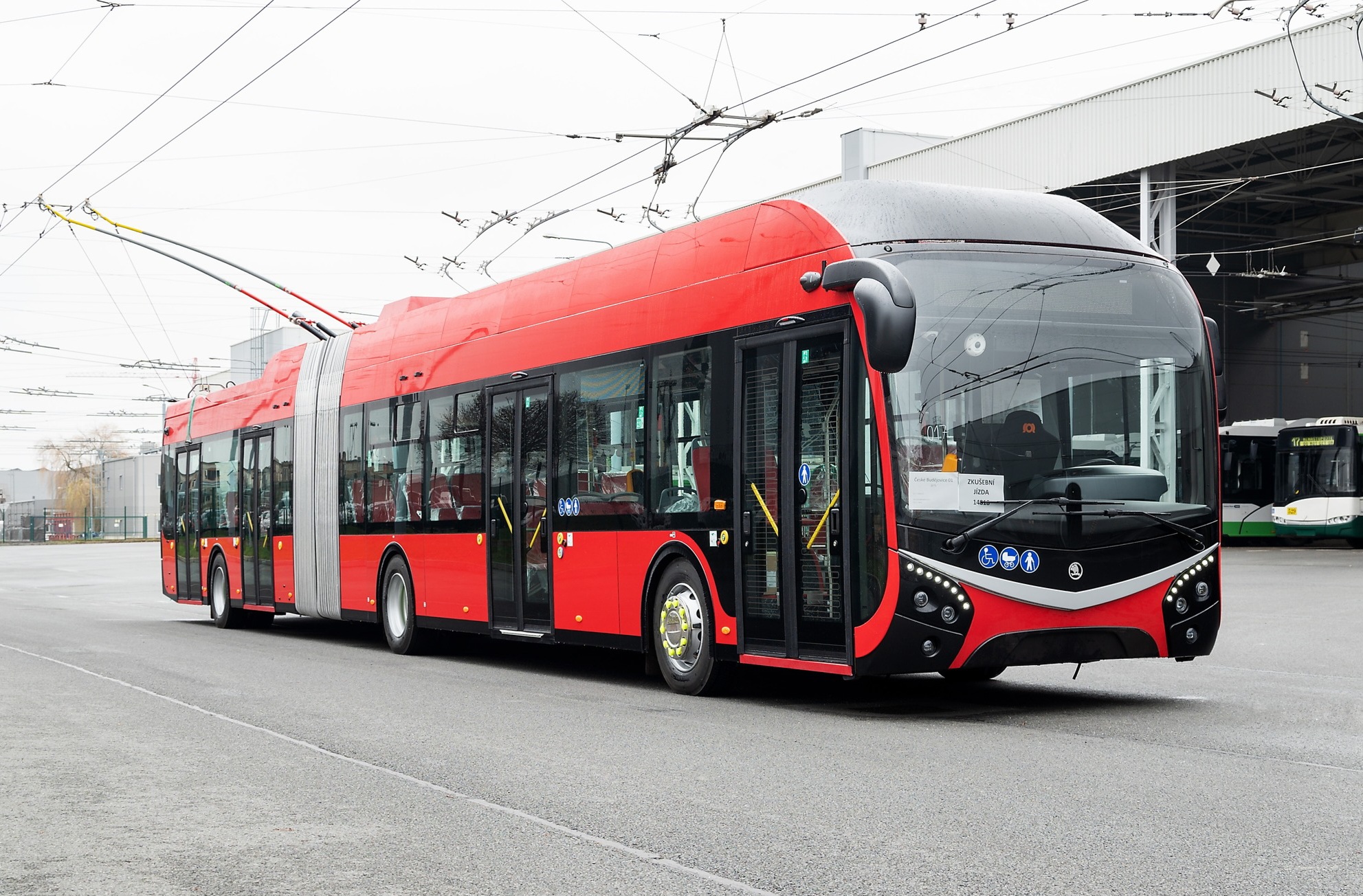 Elkészült az első Škoda 33 Tr csuklós trolibusz České Budějovice számára
