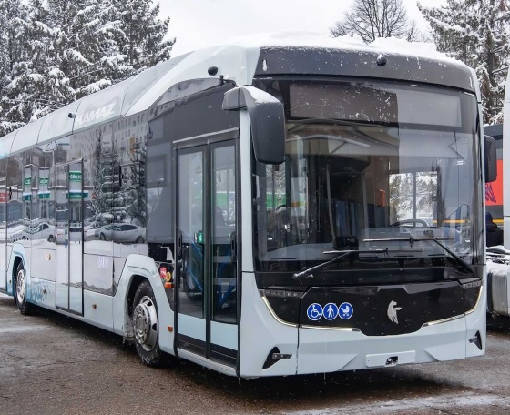 Rejtélyes prototípus autóbusz bukkant fel a KAMAZ decemberi sajtóeseményén