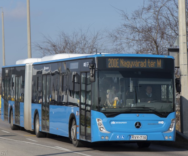 Év végéig még 76 Mercedes-Benz Conecto lehívásával élhet a BKV