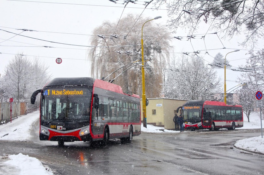 Megkezdte szolgálatát Eperjes mind a négy új SOR TNS 12 trolibusza 4 801 0