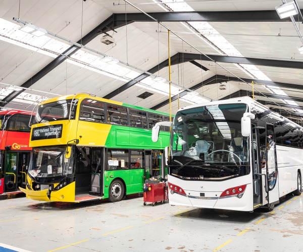 Szünetelteti jövőre a távolsági típusok gyártását az Alexander Dennis