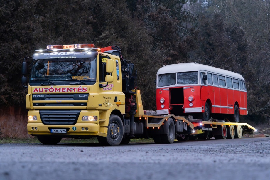 Hetvenegy éves Ikarus 30-assal bővült a Közlekedési Múzeum gyűjteménye