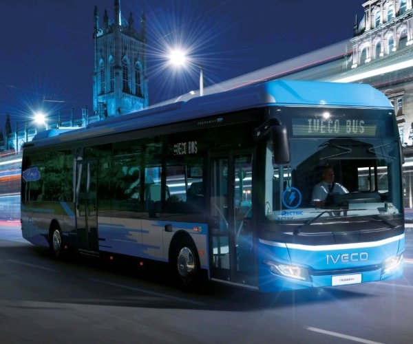 Több mint félezer darabos német megrendelés futott be az Iveco Bushoz