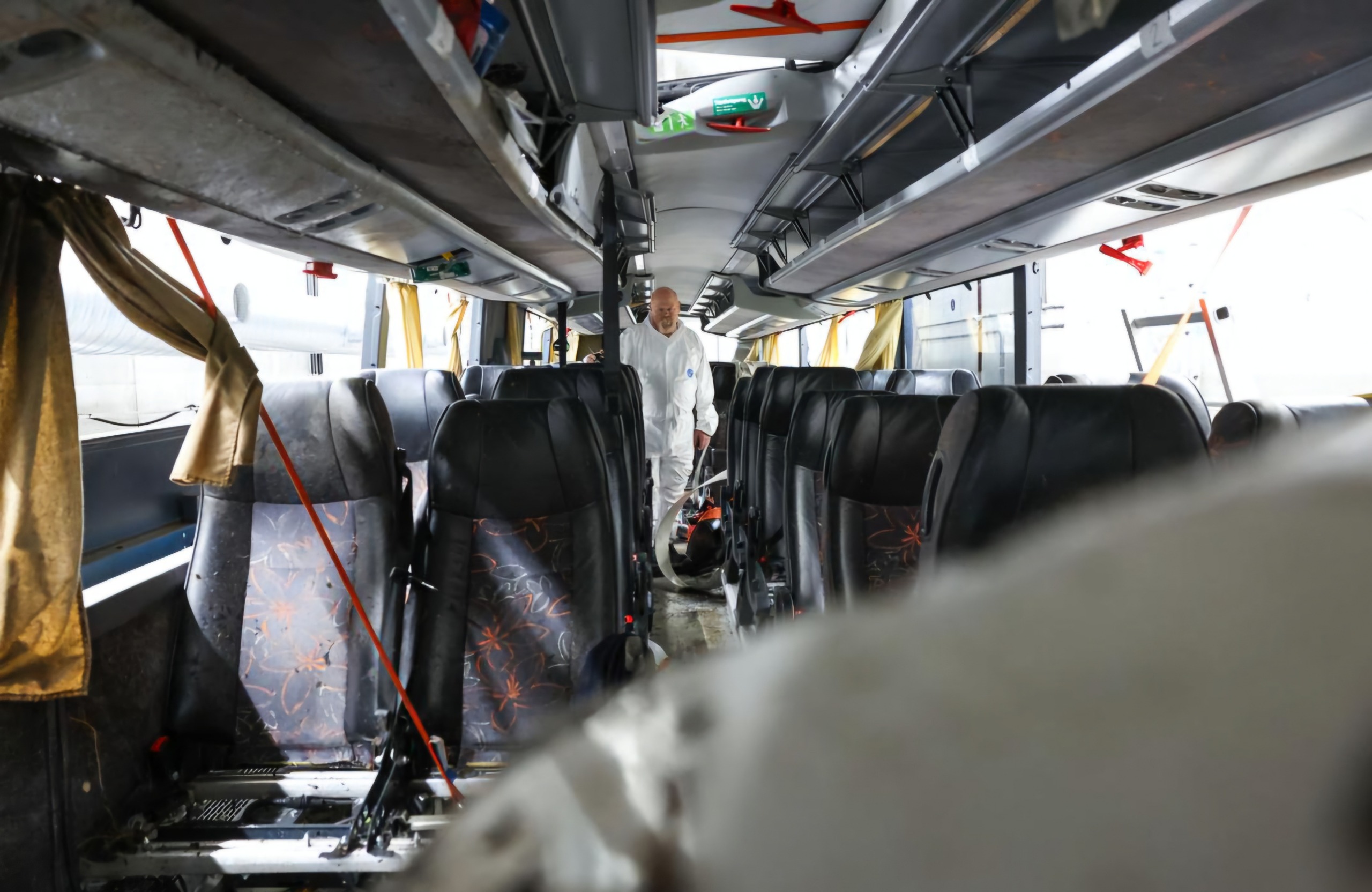 Norvég buszbaleset: a busz szerkezete megfelelően végezte el a dolgát, ám volt, aki nem volt bekötve 3 d2985f93 a7f8 4da9 95c2 5b42e4740347