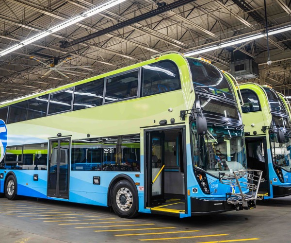 Átvette első Alexander Dennis Enviro500 emeletes buszait a Spokane Transit Authority