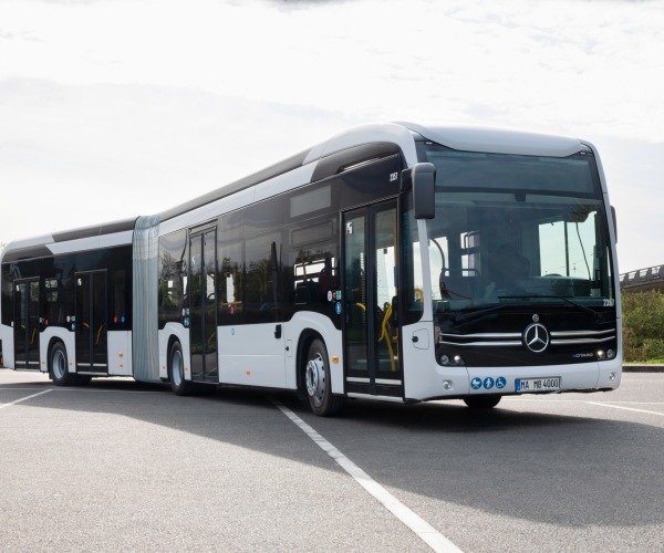 Kétszáz új Mercedes-Benz eCitaro G csuklós villanybusz erősítheti Marseille flottáját