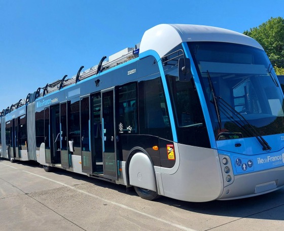 Hess: valóban mi fejezzük be Párizs duplacsuklós Van Hool villanybuszait