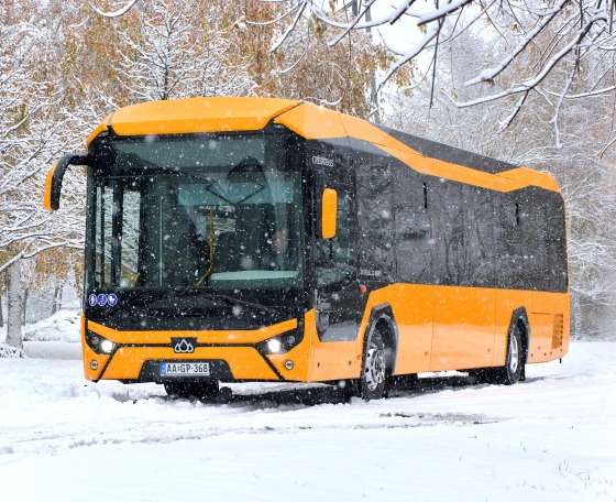 Alacsony belépésű buszokat szerez be a MÁV