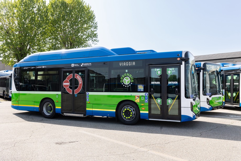 IVECO BUS Autoguidovie 12 cikkbe