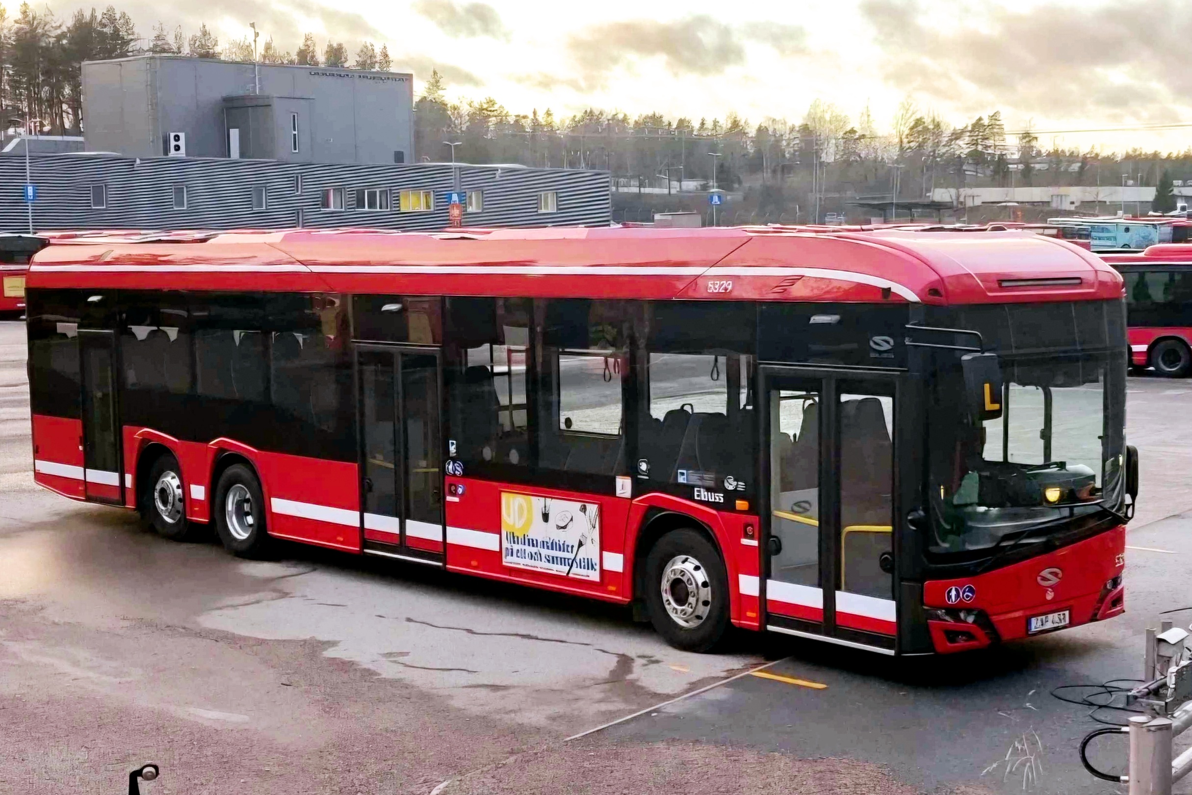 Februárban 55 darab háromtengelyes elektromos Urbino áll forgalomba Stockholm környékén