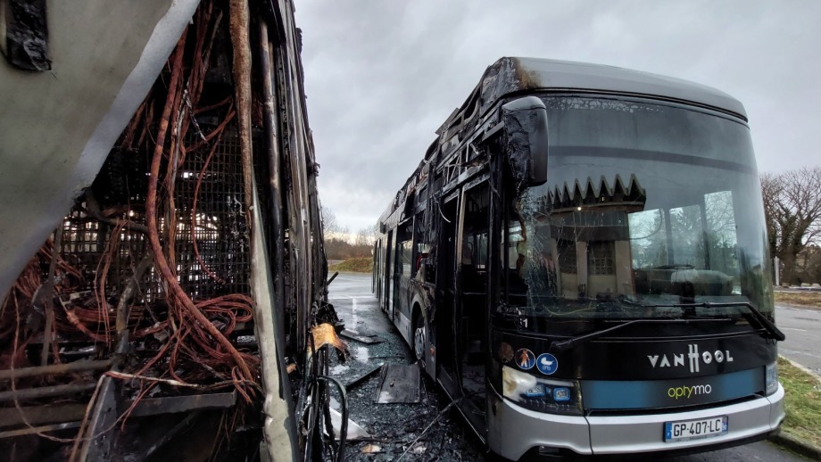 toute la flotte de bus a hydrogene du reseau de transport en commun du grand belfort est donc partie en fumee dans la nuit 1735816360
