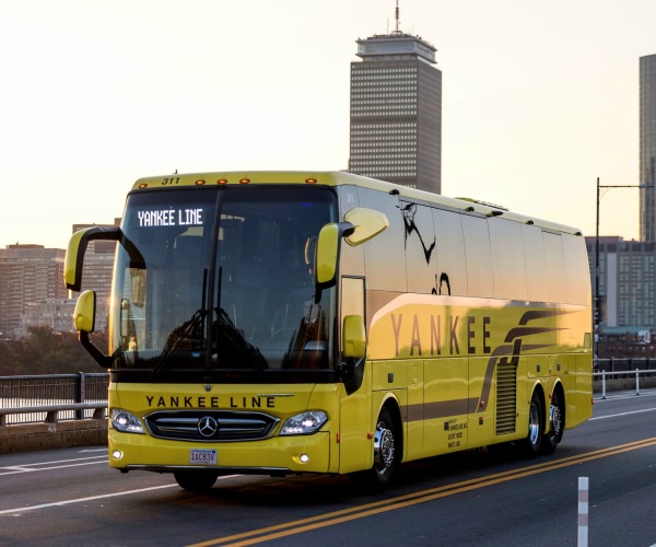 Újabb 15 darab Mercedes-Benz Tourridert vásárolt a Yankee Line