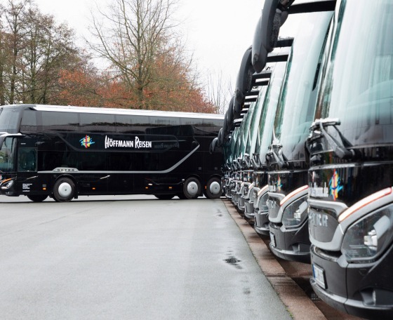 Setra prémium autóbuszokkal bővíti flottáját a német Höffmann Reisen és a svájci Intertours
