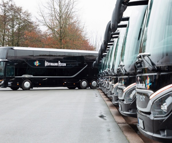 Setra prémium autóbuszokkal bővíti flottáját a német Höffmann Reisen és a svájci Intertours