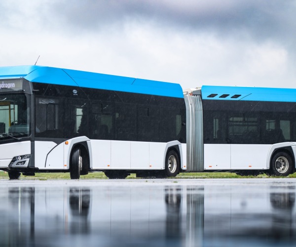 Tavaly 1525 autóbuszt szállított le a Solaris