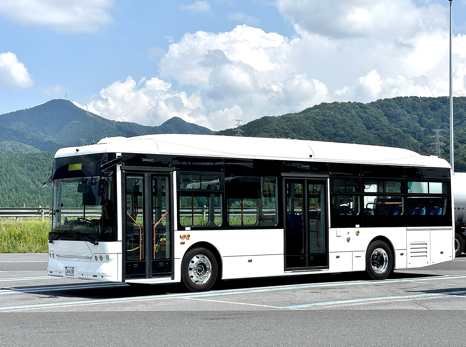 Gfy1hX4b0AA9DiG cikkbe