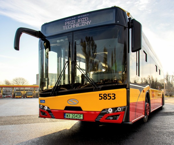 Varsó autonóm buszokat is vásárolna legújabb villanybusz-beszerzésének részeként