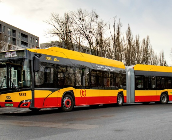 A Solarishoz került az Irizar varsói 50 darabos csuklós villanybusz megrendelése