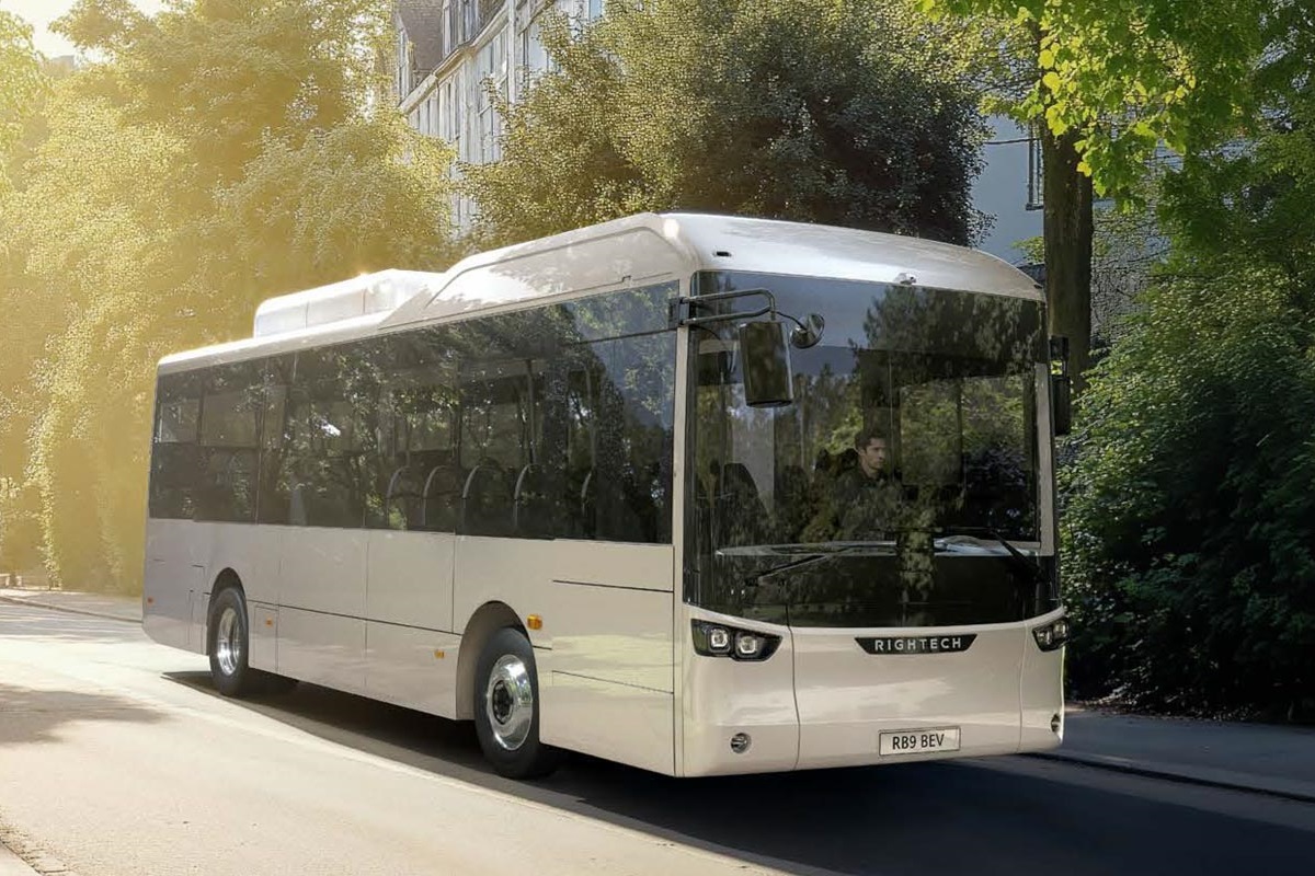 Több mint 1200 autóbusz legyártásával számol 2025-ben és új almárkát alapít a Wrightbus 5 RIGHTECH RB9 BEV Bus EURO cikkbe