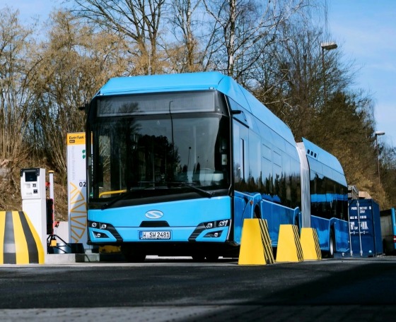 Új hidrogénkúttal és 32 Solaris hidrogénbusszal gazdagodott a Wuppertaler Stadtwerke