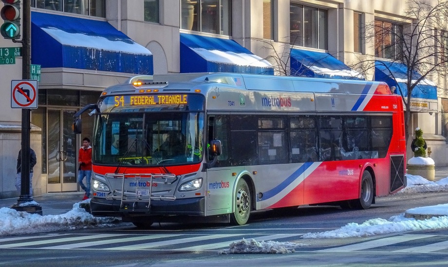 Akár 500 új hibrid- és elektromos hajtású autóbuszt is szállíthat Washingtonba a New Flyer