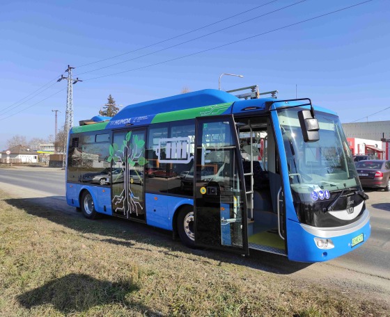 Baján tesztelik elsőként utasforgalomban a Ganz-SOR EBN8 elektromos midibuszt
