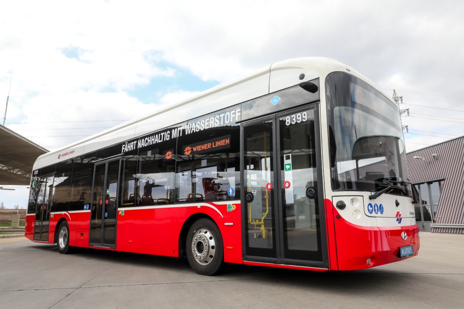 A Hyundai 700 bar nyomású hidrogénrendszerével szerelt autóbuszt tesztel Bécs