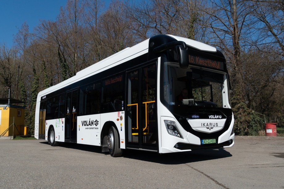 Keszthelyen áll forgalomba a Volán húszdarabos Ikarus 120e szériájának első példánya