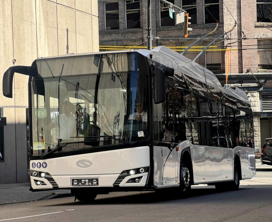 A Solaris nyerte Vancouver félezer darabos trolindenderét