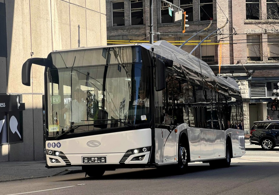 A Solaris nyerte Vancouver félezer darabos trolindenderét