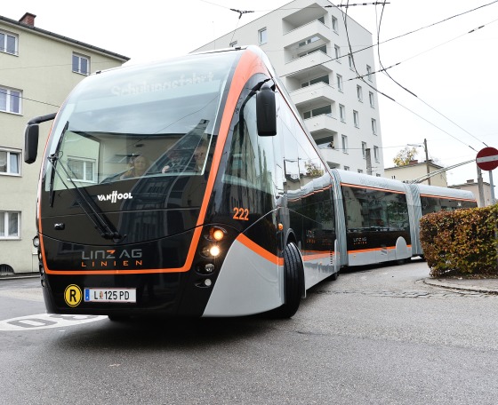 Linz újabb duplacsuklós trolibuszokat vásárolna